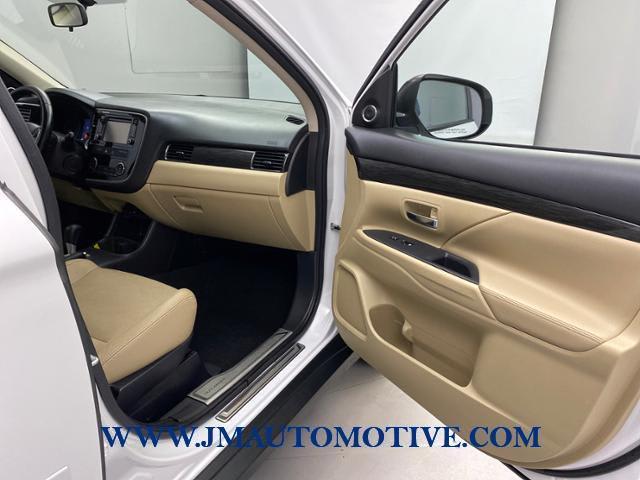 2016 Mitsubishi Outlander SEL, available for sale in Naugatuck, Connecticut | J&M Automotive Sls&Svc LLC. Naugatuck, Connecticut 2016 Mitsubishi Outlander SEL, available for sale in Naugatuck, Connecticut | J&M Automotive Sls&Svc LLC. Naugatuck, Connecticut