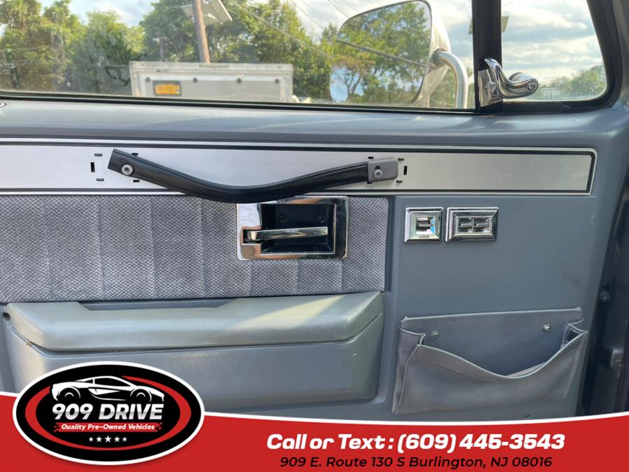 1988 Chevrolet Blazer K5, available for sale in BORDENTOWN, New Jersey | 909 Drive. BORDENTOWN, New Jersey 1988 Chevrolet Blazer K5, available for sale in BORDENTOWN, New Jersey | 909 Drive. BORDENTOWN, New Jersey