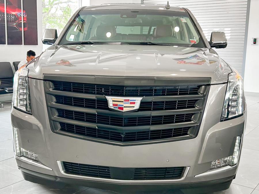 2018 Cadillac Escalade ESV 4WD 4dr Premium Luxury, available for sale in Franklin Square, New York | Luxury Motor Club. Franklin Square, New York 2018 Cadillac Escalade ESV 4WD 4dr Premium Luxury, available for sale in Franklin Square, New York | Luxury Motor Club. Franklin Square, New York