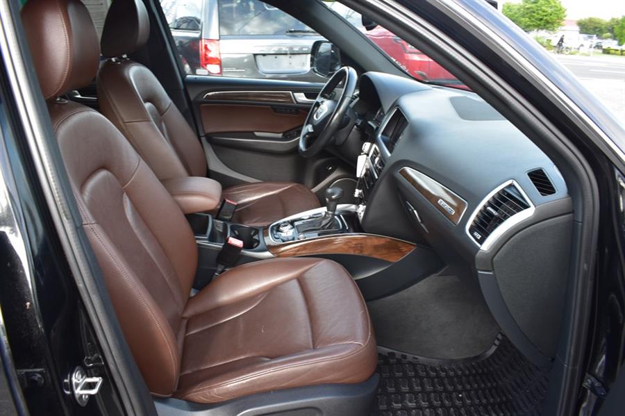 2016 Audi Q5 PREMIUM PLUS, available for sale in Patchogue, New York | 112 Auto Plaza. Patchogue, New York 2016 Audi Q5 PREMIUM PLUS, available for sale in Patchogue, New York | 112 Auto Plaza. Patchogue, New York