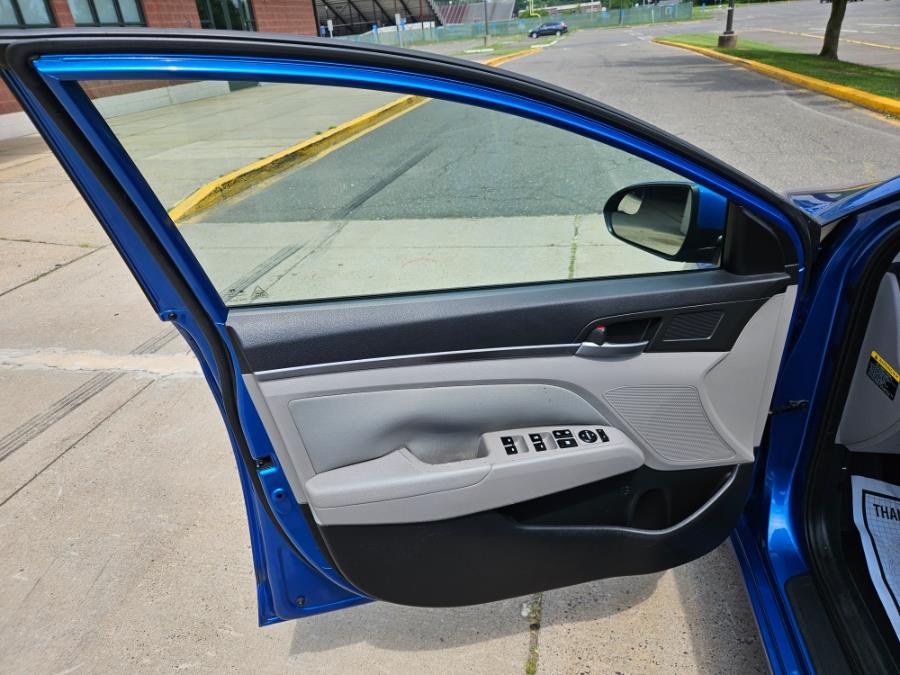 2017 Hyundai Elantra Limited 2.0L Auto (Alabama) *Ltd Avail*, available for sale in New Britain, Connecticut | Supreme Automotive. New Britain, Connecticut 2017 Hyundai Elantra Limited 2.0L Auto (Alabama) *Ltd Avail*, available for sale in New Britain, Connecticut | Supreme Automotive. New Britain, Connecticut