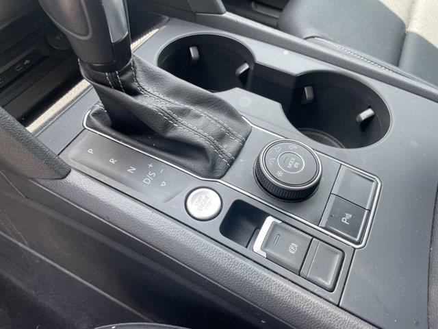 2021 Volkswagen Atlas 3.6L V6 SE w/Technology, available for sale in Great Neck, New York | Camy Cars. Great Neck, New York 2021 Volkswagen Atlas 3.6L V6 SE w/Technology, available for sale in Great Neck, New York | Camy Cars. Great Neck, New York