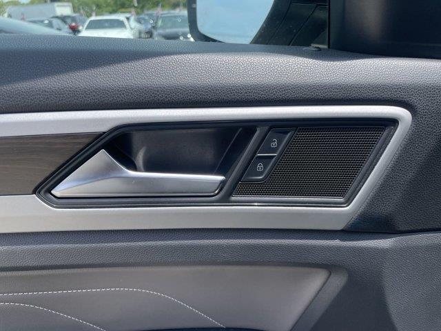 2021 Volkswagen Atlas 3.6L V6 SE w/Technology, available for sale in Great Neck, New York | Camy Cars. Great Neck, New York 2021 Volkswagen Atlas 3.6L V6 SE w/Technology, available for sale in Great Neck, New York | Camy Cars. Great Neck, New York