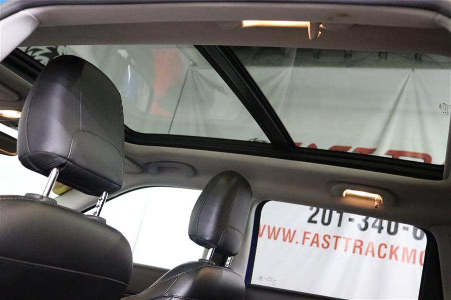 2018 Jeep Compass TRAILHAWK, available for sale in Paterson, New Jersey | Fast Track Motors. Paterson, New Jersey 2018 Jeep Compass TRAILHAWK, available for sale in Paterson, New Jersey | Fast Track Motors. Paterson, New Jersey
