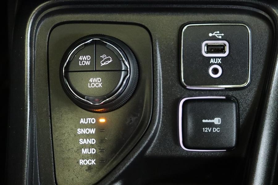 2018 Jeep Compass TRAILHAWK, available for sale in Paterson, New Jersey | Fast Track Motors. Paterson, New Jersey 2018 Jeep Compass TRAILHAWK, available for sale in Paterson, New Jersey | Fast Track Motors. Paterson, New Jersey