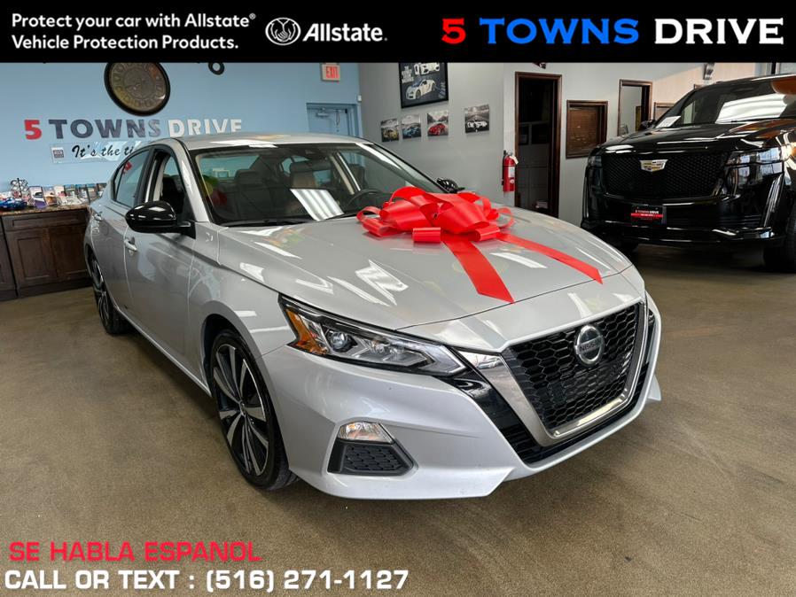 2021 Nissan Altima 2.5 SR Sedan, available for sale in Inwood, New York | 5 Towns Drive. Inwood, New York