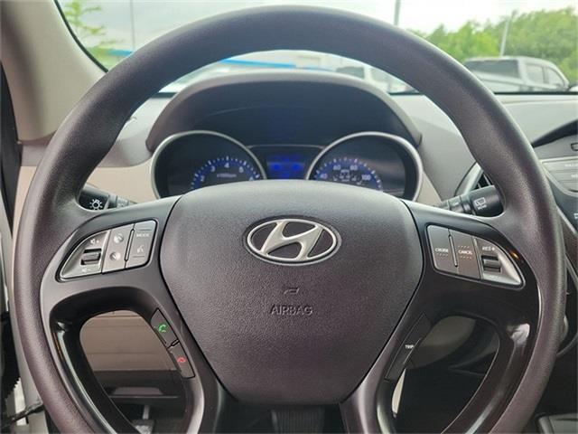 2015 Hyundai Tucson GLS, available for sale in Avon, Connecticut | Sullivan Automotive Group. Avon, Connecticut 2015 Hyundai Tucson GLS, available for sale in Avon, Connecticut | Sullivan Automotive Group. Avon, Connecticut