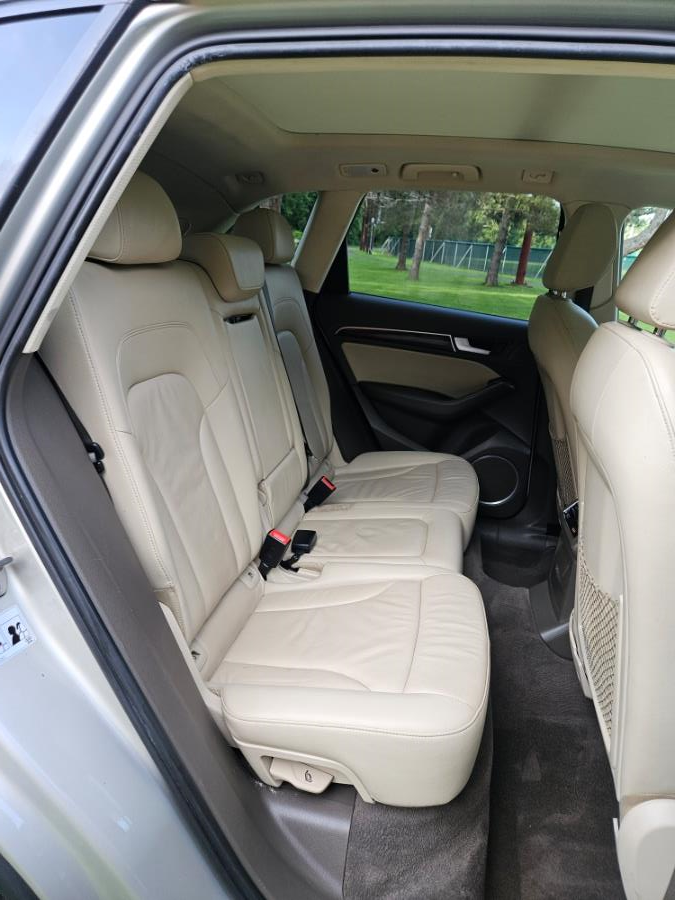 2013 Audi Q5 quattro 4dr 3.0T Premium Plus, available for sale in New Britain, Connecticut | Supreme Automotive. New Britain, Connecticut 2013 Audi Q5 quattro 4dr 3.0T Premium Plus, available for sale in New Britain, Connecticut | Supreme Automotive. New Britain, Connecticut