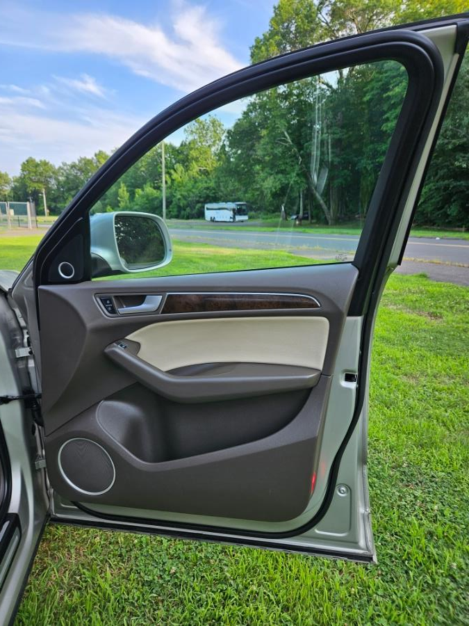2013 Audi Q5 quattro 4dr 3.0T Premium Plus, available for sale in New Britain, Connecticut | Supreme Automotive. New Britain, Connecticut 2013 Audi Q5 quattro 4dr 3.0T Premium Plus, available for sale in New Britain, Connecticut | Supreme Automotive. New Britain, Connecticut