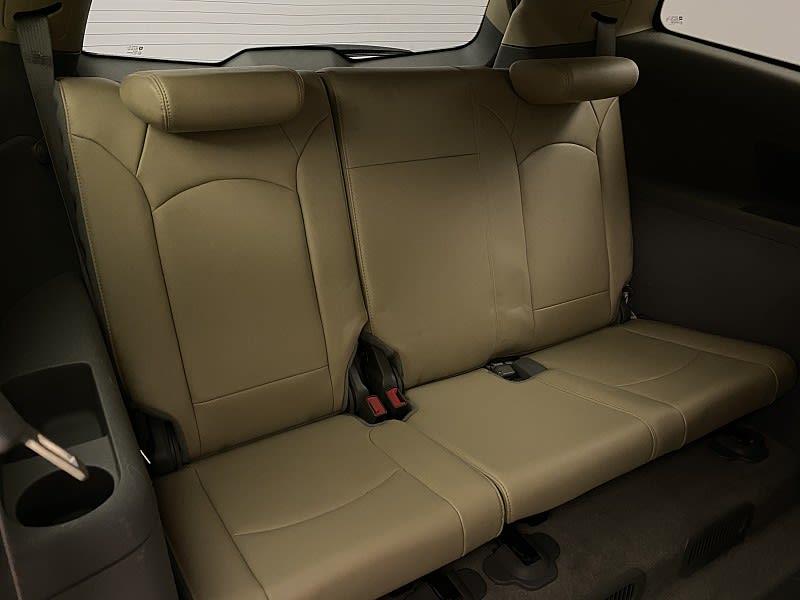 2009 Chevrolet Traverse LT w/2LT, available for sale in Naugatuck, Connecticut | J&M Automotive Sls&Svc LLC. Naugatuck, Connecticut 2009 Chevrolet Traverse LT w/2LT, available for sale in Naugatuck, Connecticut | J&M Automotive Sls&Svc LLC. Naugatuck, Connecticut