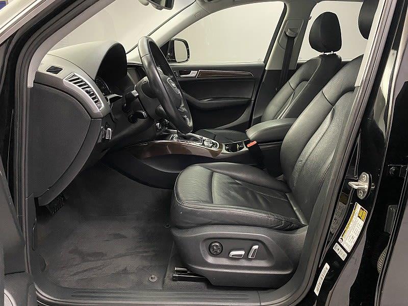 2015 Audi Q5 Premium Plus, available for sale in Naugatuck, Connecticut | J&M Automotive Sls&Svc LLC. Naugatuck, Connecticut 2015 Audi Q5 Premium Plus, available for sale in Naugatuck, Connecticut | J&M Automotive Sls&Svc LLC. Naugatuck, Connecticut