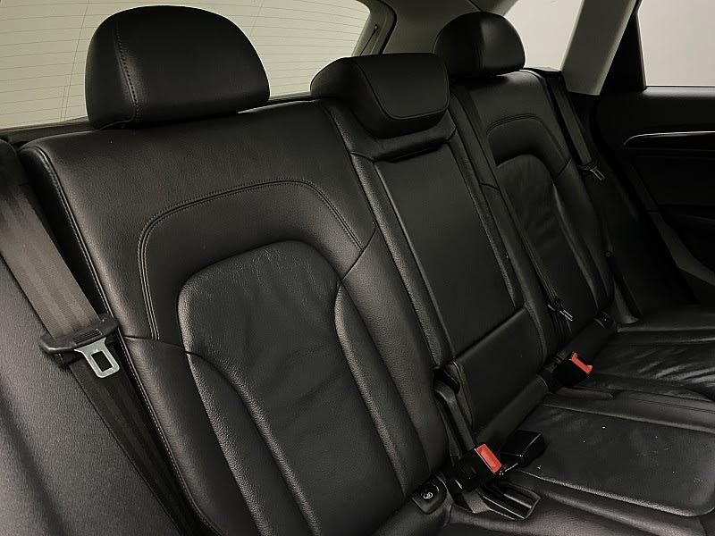 2015 Audi Q5 Premium Plus, available for sale in Naugatuck, Connecticut | J&M Automotive Sls&Svc LLC. Naugatuck, Connecticut 2015 Audi Q5 Premium Plus, available for sale in Naugatuck, Connecticut | J&M Automotive Sls&Svc LLC. Naugatuck, Connecticut