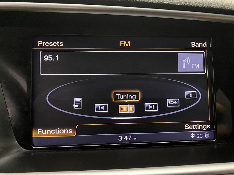 2015 Audi Q5 Premium Plus, available for sale in Naugatuck, Connecticut | J&M Automotive Sls&Svc LLC. Naugatuck, Connecticut 2015 Audi Q5 Premium Plus, available for sale in Naugatuck, Connecticut | J&M Automotive Sls&Svc LLC. Naugatuck, Connecticut