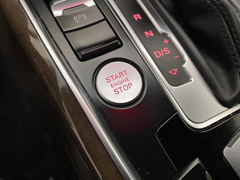 2015 Audi Q5 Premium Plus, available for sale in Naugatuck, Connecticut | J&M Automotive Sls&Svc LLC. Naugatuck, Connecticut 2015 Audi Q5 Premium Plus, available for sale in Naugatuck, Connecticut | J&M Automotive Sls&Svc LLC. Naugatuck, Connecticut