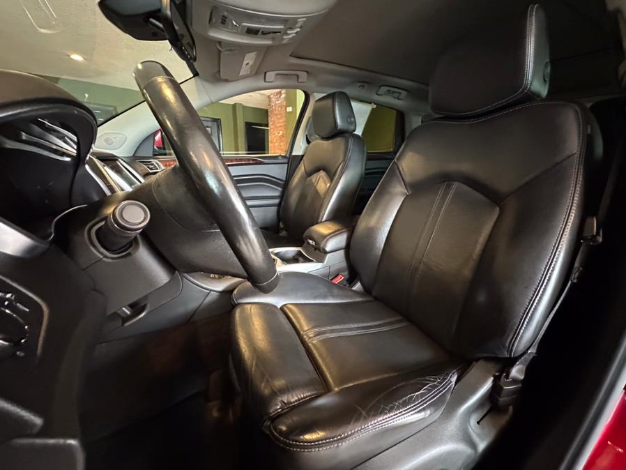 2015 Cadillac SRX FWD 4dr Luxury Collection, available for sale in West Hartford, Connecticut | AutoMax. West Hartford, Connecticut 2015 Cadillac SRX FWD 4dr Luxury Collection, available for sale in West Hartford, Connecticut | AutoMax. West Hartford, Connecticut