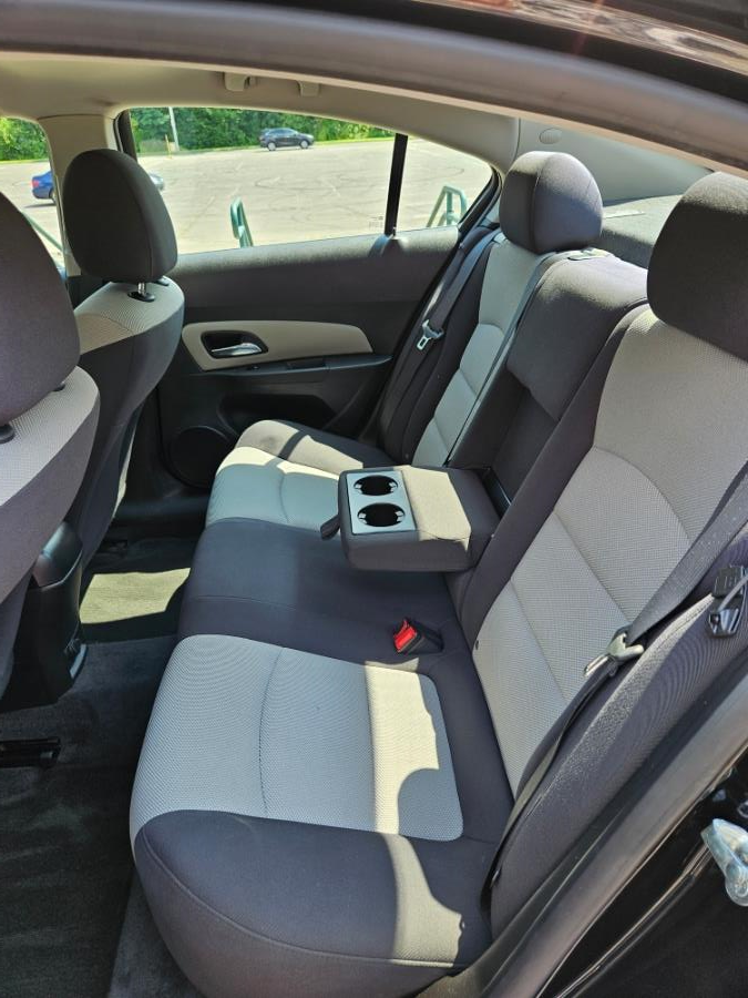 2014 Chevrolet Cruze 4dr Sdn Auto LS, available for sale in New Britain, Connecticut | Supreme Automotive. New Britain, Connecticut 2014 Chevrolet Cruze 4dr Sdn Auto LS, available for sale in New Britain, Connecticut | Supreme Automotive. New Britain, Connecticut