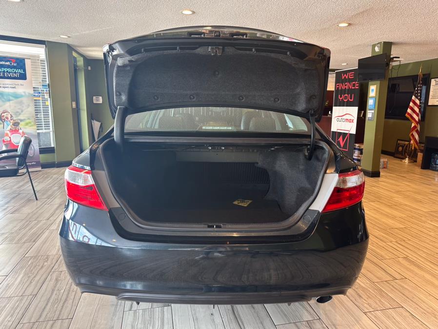 2016 Toyota Camry 4dr Sdn I4 Auto SE (Natl), available for sale in West Hartford, Connecticut | AutoMax. West Hartford, Connecticut 2016 Toyota Camry 4dr Sdn I4 Auto SE (Natl), available for sale in West Hartford, Connecticut | AutoMax. West Hartford, Connecticut
