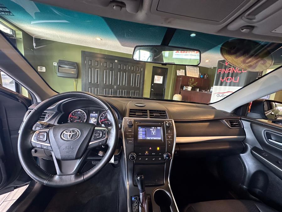 2016 Toyota Camry 4dr Sdn I4 Auto SE (Natl), available for sale in West Hartford, Connecticut | AutoMax. West Hartford, Connecticut 2016 Toyota Camry 4dr Sdn I4 Auto SE (Natl), available for sale in West Hartford, Connecticut | AutoMax. West Hartford, Connecticut
