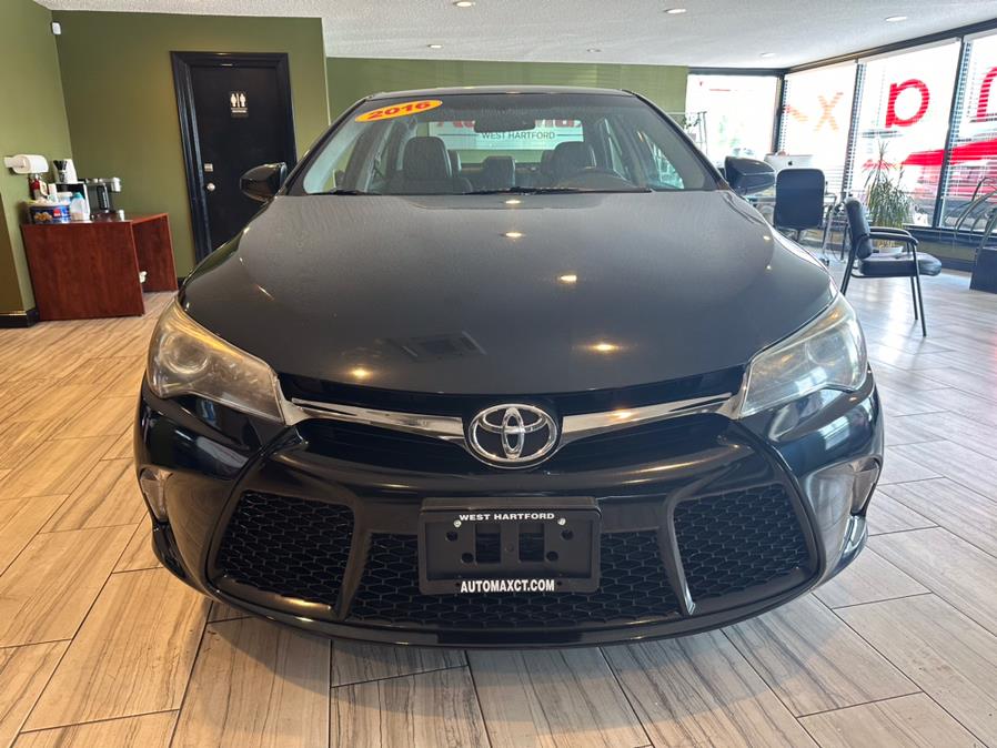 2016 Toyota Camry 4dr Sdn I4 Auto SE (Natl), available for sale in West Hartford, Connecticut | AutoMax. West Hartford, Connecticut 2016 Toyota Camry 4dr Sdn I4 Auto SE (Natl), available for sale in West Hartford, Connecticut | AutoMax. West Hartford, Connecticut