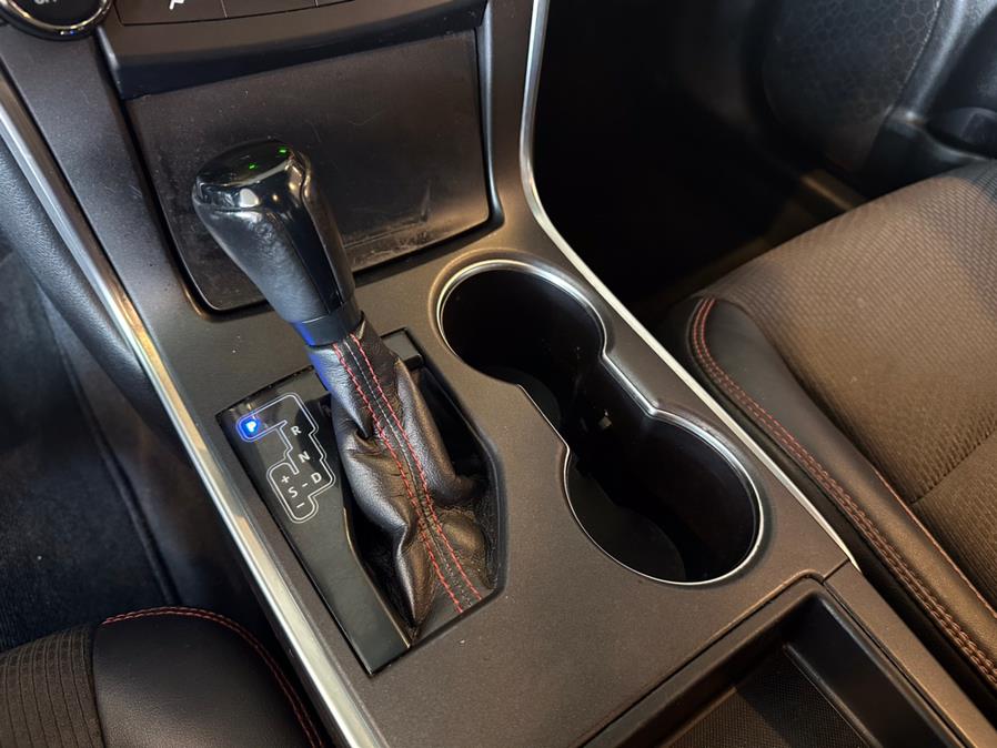 2016 Toyota Camry 4dr Sdn I4 Auto SE (Natl), available for sale in West Hartford, Connecticut | AutoMax. West Hartford, Connecticut 2016 Toyota Camry 4dr Sdn I4 Auto SE (Natl), available for sale in West Hartford, Connecticut | AutoMax. West Hartford, Connecticut
