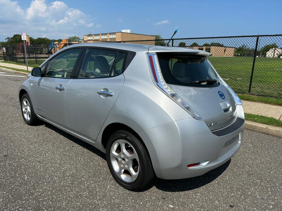 2011 Nissan LEAF 4dr HB SV, available for sale in Copiague, New York | Great Deal Motors. Copiague, New York 2011 Nissan LEAF 4dr HB SV, available for sale in Copiague, New York | Great Deal Motors. Copiague, New York