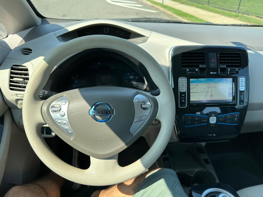 2011 Nissan LEAF 4dr HB SV, available for sale in Copiague, New York | Great Deal Motors. Copiague, New York 2011 Nissan LEAF 4dr HB SV, available for sale in Copiague, New York | Great Deal Motors. Copiague, New York
