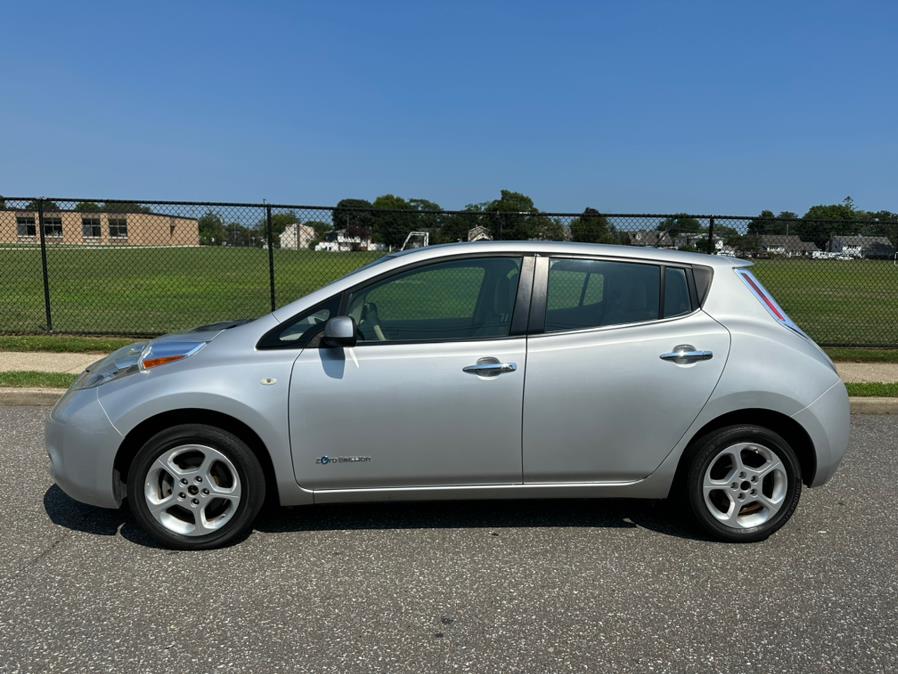 2011 Nissan LEAF 4dr HB SV, available for sale in Copiague, New York | Great Deal Motors. Copiague, New York 2011 Nissan LEAF 4dr HB SV, available for sale in Copiague, New York | Great Deal Motors. Copiague, New York