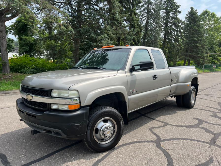 2002 Chevrolet Silverado 3500 Ext Cab 157.5" WB 4WD DRW LS, available for sale in Waterbury, Connecticut | Platinum Auto Care. Waterbury, Connecticut