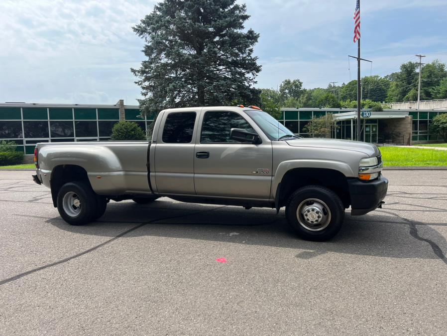 2002 Chevrolet Silverado 3500 Ext Cab 157.5" WB 4WD DRW LS, available for sale in Waterbury, Connecticut | Platinum Auto Care. Waterbury, Connecticut 2002 Chevrolet Silverado 3500 Ext Cab 157.5" WB 4WD DRW LS, available for sale in Waterbury, Connecticut | Platinum Auto Care. Waterbury, Connecticut