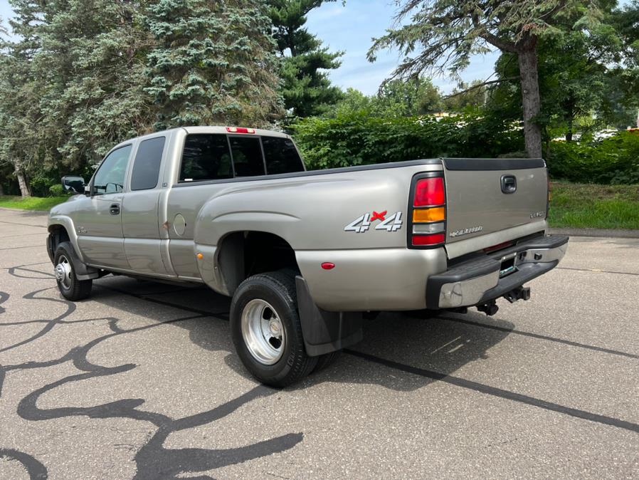 2002 Chevrolet Silverado 3500 Ext Cab 157.5" WB 4WD DRW LS, available for sale in Waterbury, Connecticut | Platinum Auto Care. Waterbury, Connecticut 2002 Chevrolet Silverado 3500 Ext Cab 157.5" WB 4WD DRW LS, available for sale in Waterbury, Connecticut | Platinum Auto Care. Waterbury, Connecticut