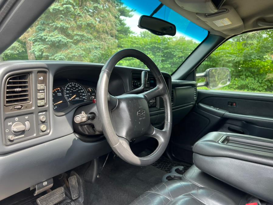 2002 Chevrolet Silverado 3500 Ext Cab 157.5" WB 4WD DRW LS, available for sale in Waterbury, Connecticut | Platinum Auto Care. Waterbury, Connecticut 2002 Chevrolet Silverado 3500 Ext Cab 157.5" WB 4WD DRW LS, available for sale in Waterbury, Connecticut | Platinum Auto Care. Waterbury, Connecticut
