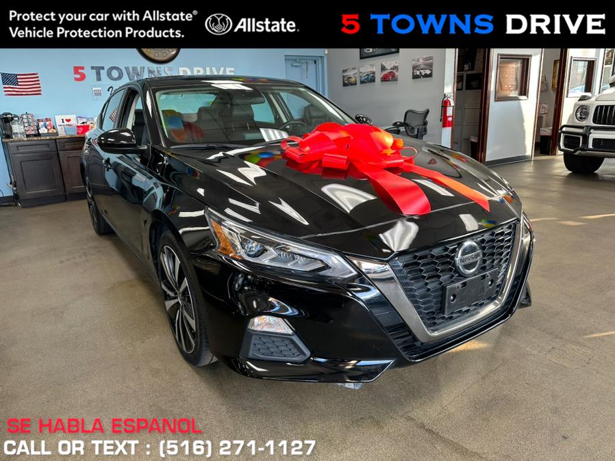 2021 Nissan Altima 2.5 SR Sedan, available for sale in Inwood, New York | 5 Towns Drive. Inwood, New York