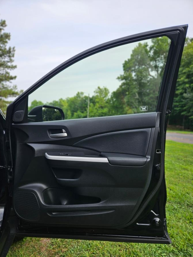 2012 Honda CR-V 4WD 5dr EX-L w/Navi, available for sale in New Britain, Connecticut | Supreme Automotive. New Britain, Connecticut 2012 Honda CR-V 4WD 5dr EX-L w/Navi, available for sale in New Britain, Connecticut | Supreme Automotive. New Britain, Connecticut