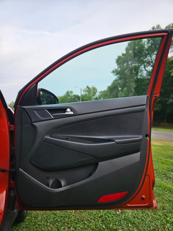 2016 Hyundai Tucson AWD 4dr Limited, available for sale in New Britain, Connecticut | Supreme Automotive. New Britain, Connecticut 2016 Hyundai Tucson AWD 4dr Limited, available for sale in New Britain, Connecticut | Supreme Automotive. New Britain, Connecticut