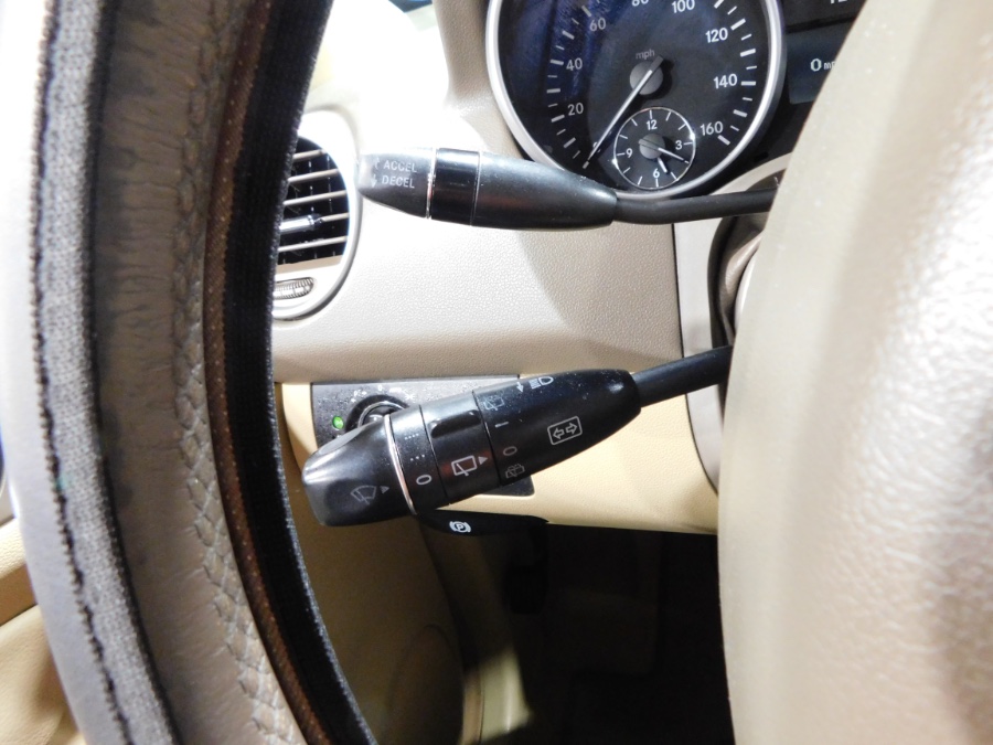2009 Mercedes-Benz M-Class 4MATIC 4dr 3.5L, available for sale in Lodi, New Jersey | Soliman Motors. Lodi, New Jersey 2009 Mercedes-Benz M-Class 4MATIC 4dr 3.5L, available for sale in Lodi, New Jersey | Soliman Motors. Lodi, New Jersey