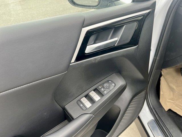 2023 Mitsubishi Outlander Phev SE, available for sale in Great Neck, New York | Camy Cars. Great Neck, New York 2023 Mitsubishi Outlander Phev SE, available for sale in Great Neck, New York | Camy Cars. Great Neck, New York