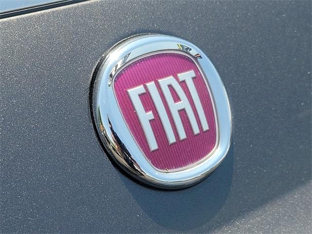 2015 Fiat 500c Lounge, available for sale in Stratford, Connecticut | Wiz Leasing Inc. Stratford, Connecticut 2015 Fiat 500c Lounge, available for sale in Stratford, Connecticut | Wiz Leasing Inc. Stratford, Connecticut