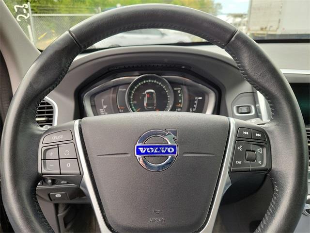 2017 Volvo Xc60 T5 Dynamic, available for sale in Stratford, Connecticut | Wiz Leasing Inc. Stratford, Connecticut 2017 Volvo Xc60 T5 Dynamic, available for sale in Stratford, Connecticut | Wiz Leasing Inc. Stratford, Connecticut