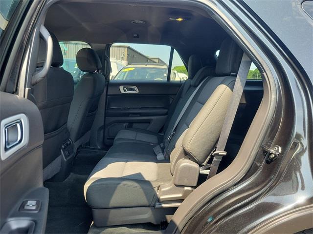 2015 Ford Explorer XLT, available for sale in Stratford, Connecticut | Wiz Leasing Inc. Stratford, Connecticut 2015 Ford Explorer XLT, available for sale in Stratford, Connecticut | Wiz Leasing Inc. Stratford, Connecticut