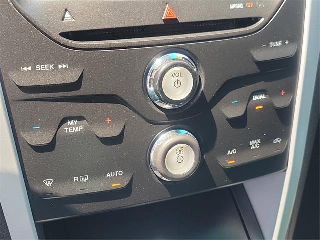 2015 Ford Explorer XLT, available for sale in Stratford, Connecticut | Wiz Leasing Inc. Stratford, Connecticut 2015 Ford Explorer XLT, available for sale in Stratford, Connecticut | Wiz Leasing Inc. Stratford, Connecticut
