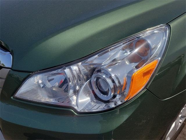 2012 Subaru Outback 2.5i, available for sale in Stratford, Connecticut | Wiz Leasing Inc. Stratford, Connecticut 2012 Subaru Outback 2.5i, available for sale in Stratford, Connecticut | Wiz Leasing Inc. Stratford, Connecticut