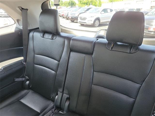 2017 Honda Pilot Elite, available for sale in Stratford, Connecticut | Wiz Leasing Inc. Stratford, Connecticut 2017 Honda Pilot Elite, available for sale in Stratford, Connecticut | Wiz Leasing Inc. Stratford, Connecticut