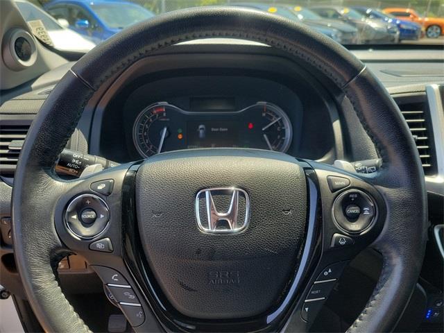 2017 Honda Pilot Elite, available for sale in Stratford, Connecticut | Wiz Leasing Inc. Stratford, Connecticut 2017 Honda Pilot Elite, available for sale in Stratford, Connecticut | Wiz Leasing Inc. Stratford, Connecticut