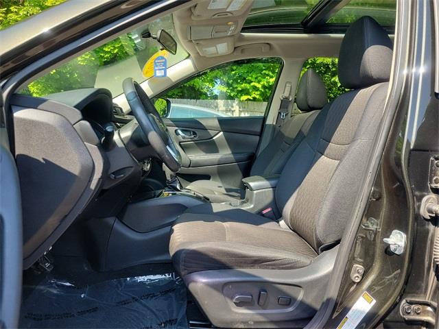 2017 Nissan Rogue SV, available for sale in Stratford, Connecticut | Wiz Leasing Inc. Stratford, Connecticut 2017 Nissan Rogue SV, available for sale in Stratford, Connecticut | Wiz Leasing Inc. Stratford, Connecticut