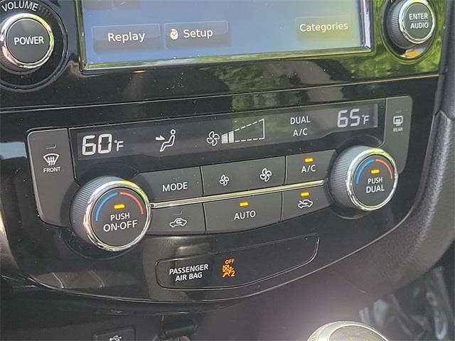 2017 Nissan Rogue SV, available for sale in Stratford, Connecticut | Wiz Leasing Inc. Stratford, Connecticut 2017 Nissan Rogue SV, available for sale in Stratford, Connecticut | Wiz Leasing Inc. Stratford, Connecticut