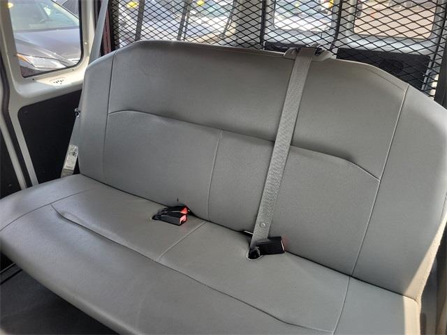 2010 Ford E-350sd XL, available for sale in Stratford, Connecticut | Wiz Leasing Inc. Stratford, Connecticut 2010 Ford E-350sd XL, available for sale in Stratford, Connecticut | Wiz Leasing Inc. Stratford, Connecticut