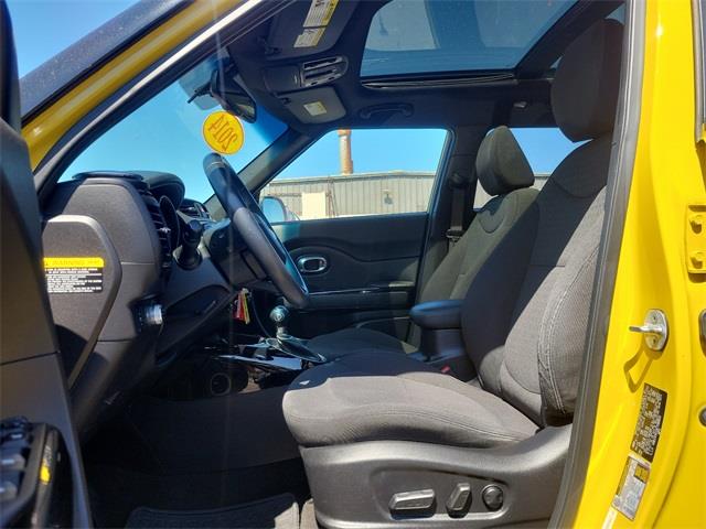 2014 Kia Soul Exclaim, available for sale in Stratford, Connecticut | Wiz Leasing Inc. Stratford, Connecticut 2014 Kia Soul Exclaim, available for sale in Stratford, Connecticut | Wiz Leasing Inc. Stratford, Connecticut