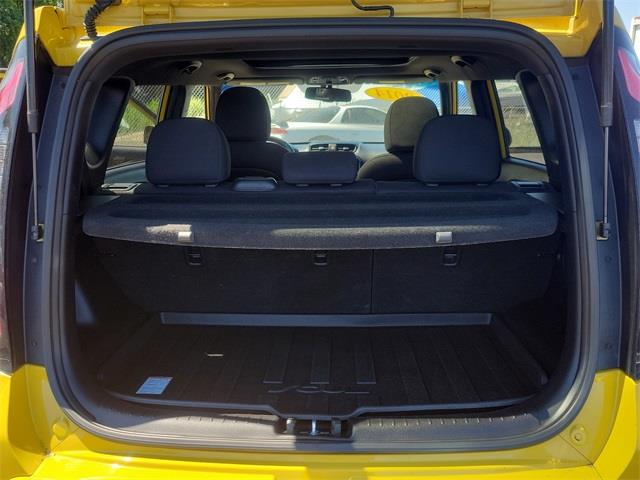 2014 Kia Soul Exclaim, available for sale in Stratford, Connecticut | Wiz Leasing Inc. Stratford, Connecticut 2014 Kia Soul Exclaim, available for sale in Stratford, Connecticut | Wiz Leasing Inc. Stratford, Connecticut