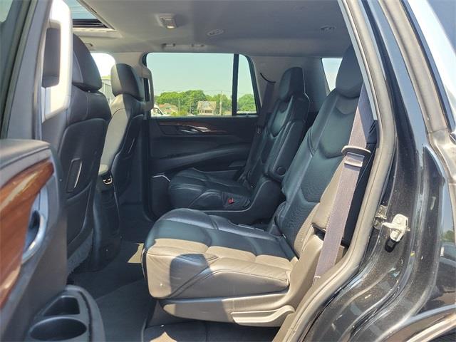 2017 Cadillac Escalade Luxury, available for sale in Stratford, Connecticut | Wiz Leasing Inc. Stratford, Connecticut 2017 Cadillac Escalade Luxury, available for sale in Stratford, Connecticut | Wiz Leasing Inc. Stratford, Connecticut