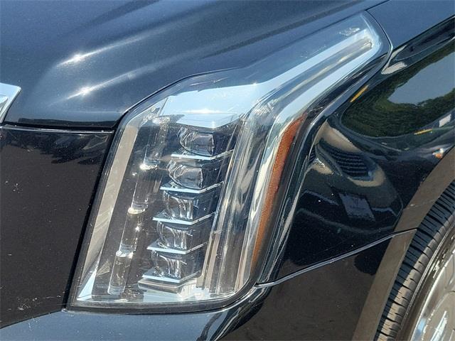 2017 Cadillac Escalade Luxury, available for sale in Stratford, Connecticut | Wiz Leasing Inc. Stratford, Connecticut 2017 Cadillac Escalade Luxury, available for sale in Stratford, Connecticut | Wiz Leasing Inc. Stratford, Connecticut